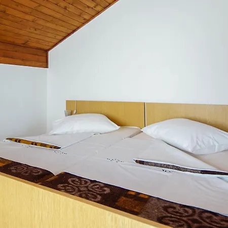Ivan Apartment *